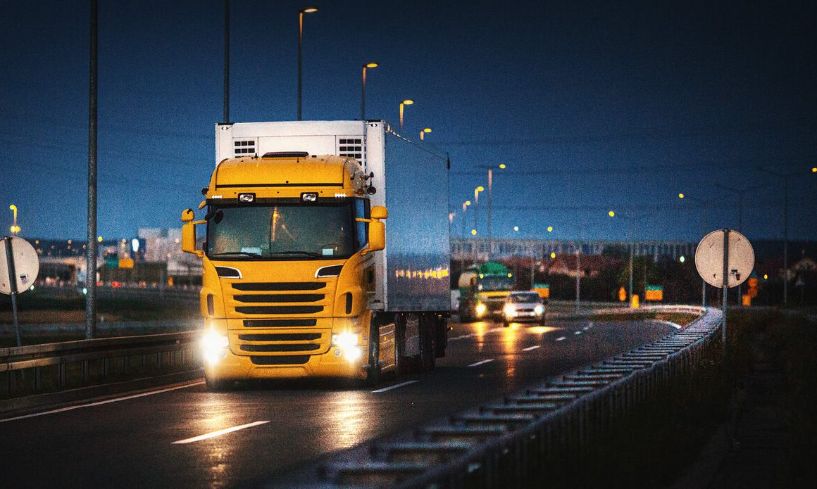 Legislação de trânsito e transporte de cargas: o que fazer para cumprir as normas e leis?